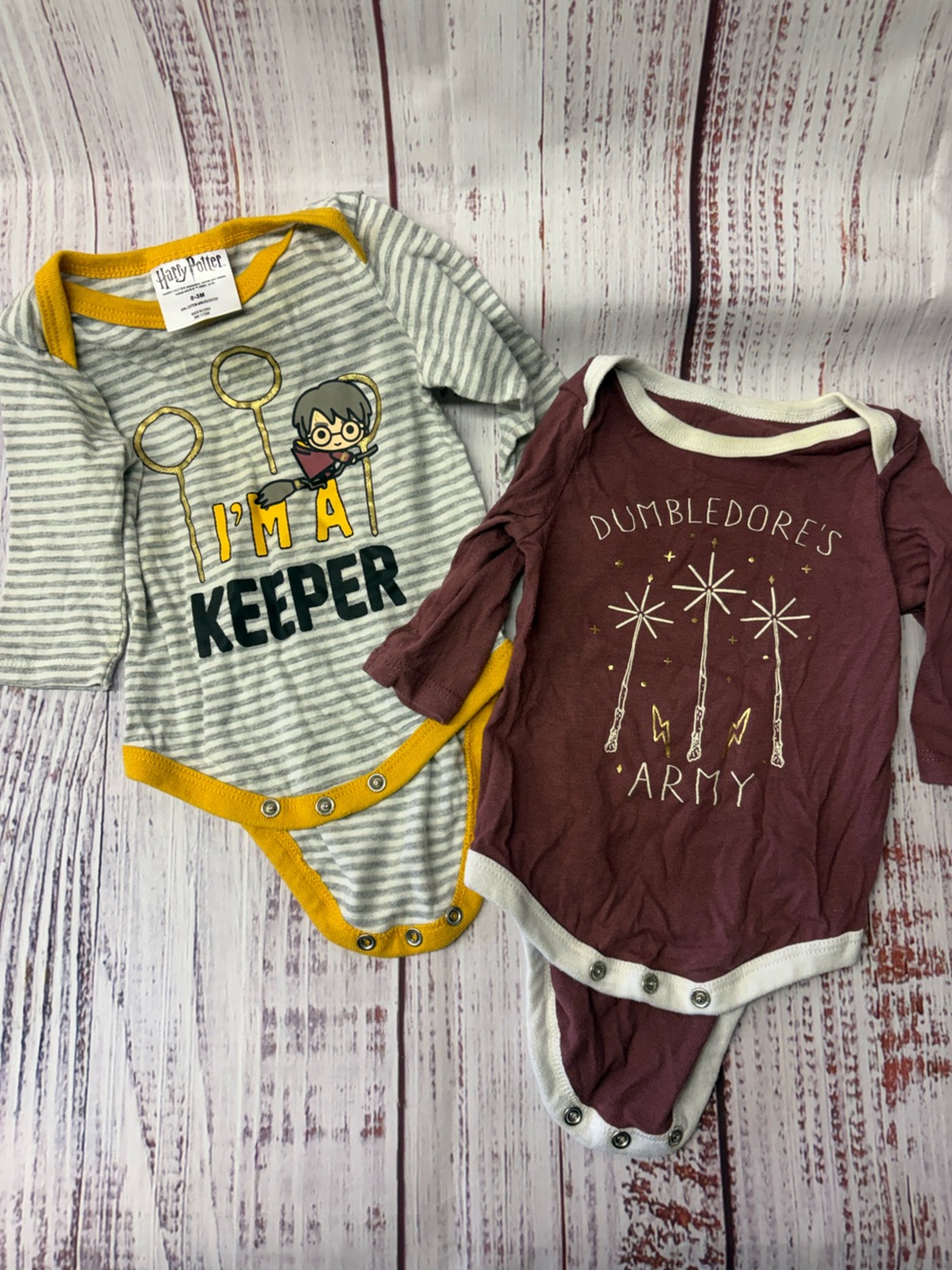 Warner Bros. Kids 'I'm a Keeper' Gray & Yellow One-Piece Harry potter